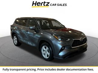 Used 2025 Toyota Highlander LE FWD video 1