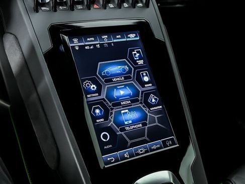 Used 2020 Lamborghini Huracan EVO AWD/4WD image 27
