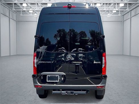 New 2025 Mercedes-Benz Sprinter 2500 image 3
