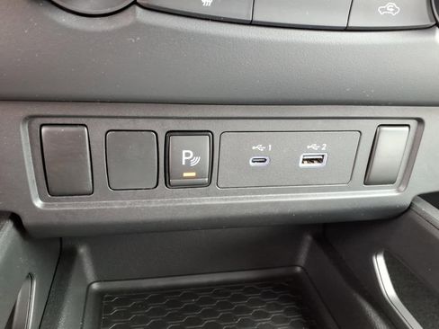 Used 2023 Nissan Frontier S w/ Technology Package image 24