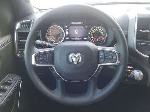 Used 2025 RAM 1500 Laramie AWD/4WD image 18