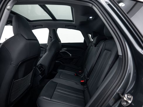 Certified 2025 Audi Q5 Premium Plus w/ Premium Plus image 18