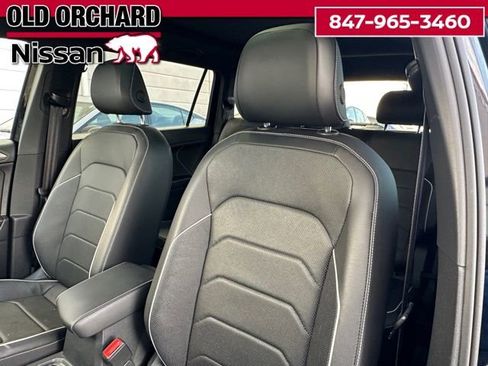 Used 2022 Volkswagen Tiguan SEL R-Line image 12