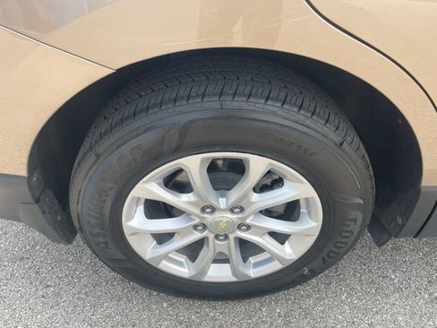 Used 2018 Chevrolet Equinox LT FWD image 30