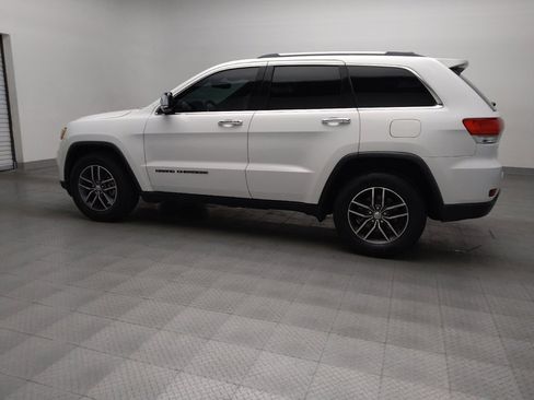 Used 2018 Jeep Grand Cherokee Limited image 3