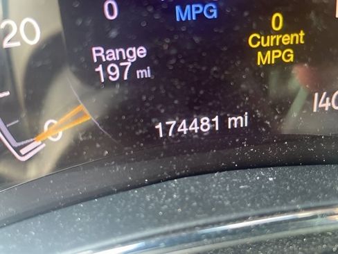 Used 2018 Jeep Grand Cherokee Altitude AWD/4WD image 23