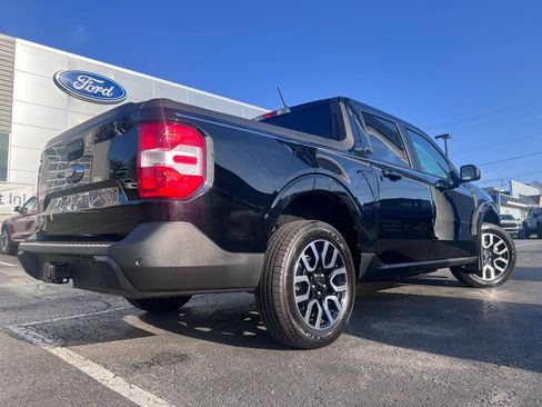 Used 2024 Ford Maverick Lariat FWD image 18