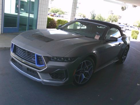 Used 2025 Ford Mustang GT Premium w/ GT Performance Package RWD image 1