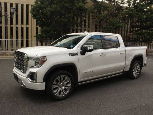Used 2020 GMC Sierra 1500 Denali w/ Denali Ultimate Package AWD/4WD image 12
