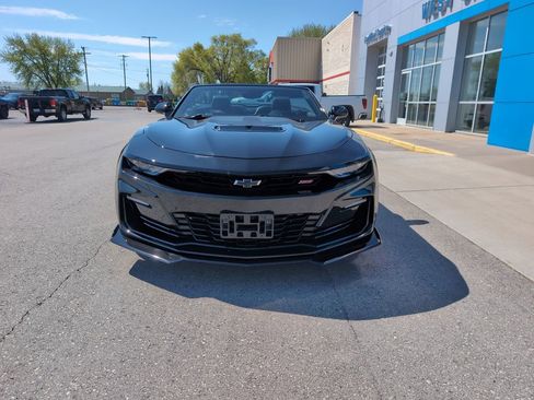Used 2022 Chevrolet Camaro SS RWD image 3