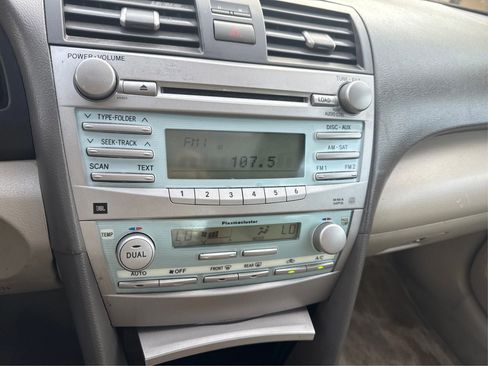 Used 2007 Toyota Camry XLE image 16