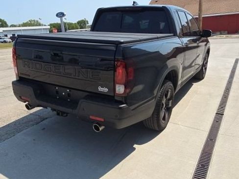 Used 2024 Honda Ridgeline Black Edition image 6