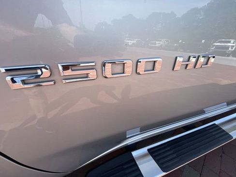 Used 2021 Chevrolet Silverado 2500 High Country w/ Z71 Off-Road Package AWD/4WD image 23