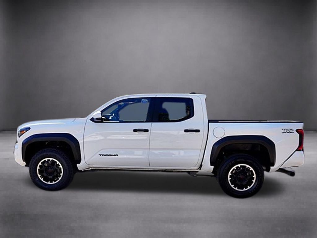 Used 2024 Toyota Tacoma TRD Off-Road AWD/4WD image 9