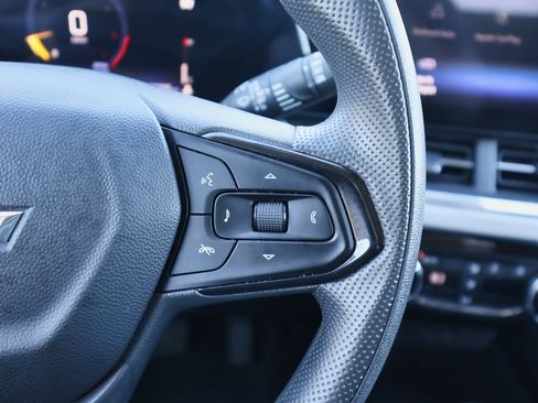 Certified 2024 Chevrolet Trax LT image 17