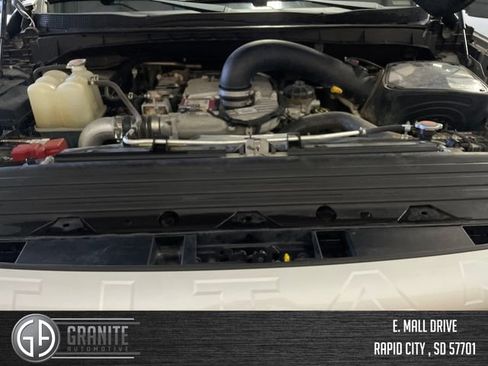 Used 2018 Nissan Titan PRO-4X w/ Pro-4x Convenience Package AWD/4WD image 21