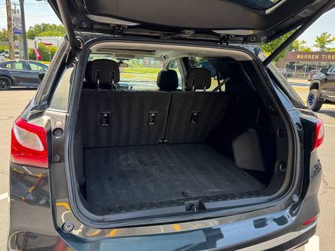 Used 2018 Chevrolet Equinox LT w/ Sun & Infotainment Package AWD/4WD image 18
