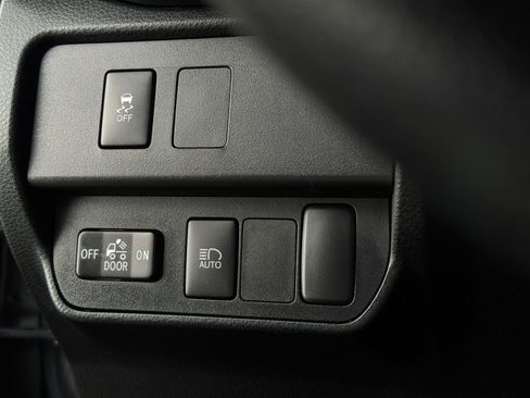 Certified 2023 Toyota Tacoma SR AWD/4WD image 30