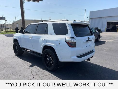 Used 2023 Toyota 4Runner SR5 Premium w/ Moonroof Package RWD image 4