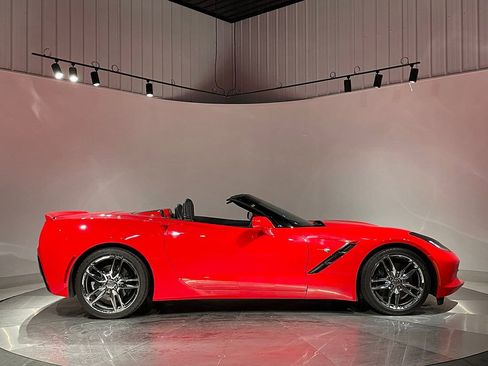 Used 2015 Chevrolet Corvette Stingray Convertible w/ 2LT Preferred Equipment Group RWD image 5