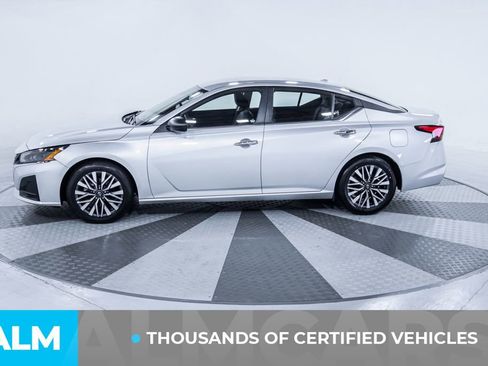 Used 2024 Nissan Altima 2.5 SV image 4