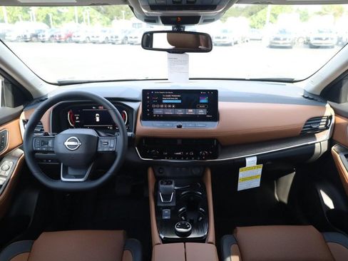 New 2026 Nissan Rogue Platinum AWD/4WD image 7
