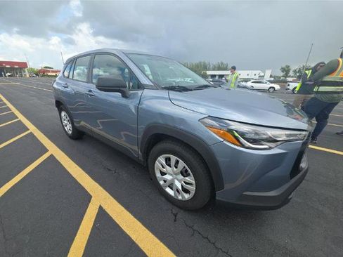 Used 2024 Toyota Corolla Cross L FWD image 19