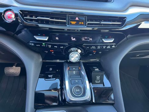 Used 2023 Acura MDX SH-AWD image 24