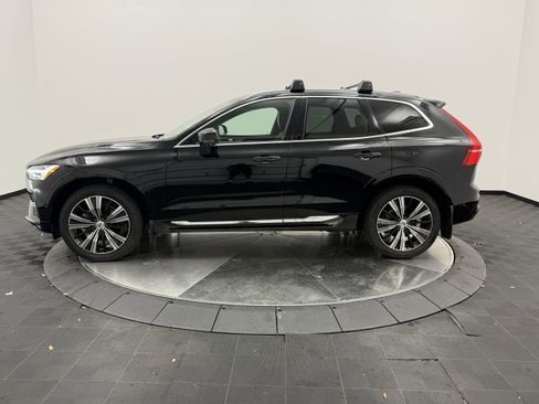 Certified 2023 Volvo XC60 B5 Plus w/ Climate Package AWD/4WD image 4
