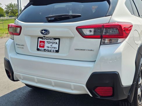 Used 2020 Subaru Crosstrek 2.0i Premium w/ Moonroof Package 2 AWD/4WD image 13