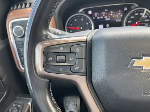 Used 2023 Chevrolet Silverado 2500 High Country w/ Safety Package II image 18