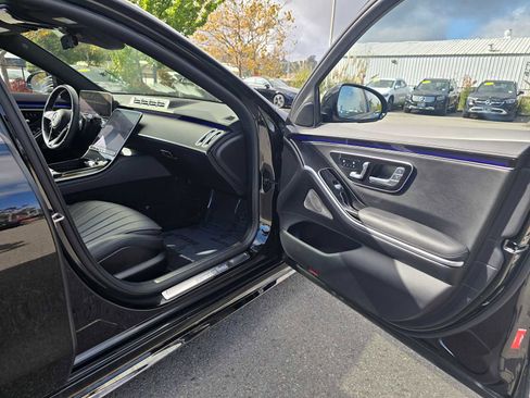 Used 2023 Mercedes-Benz S 500 4MATIC w/ AMG Line image 12