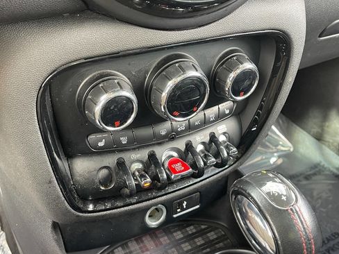 Used 2019 MINI Cooper Clubman S image 24