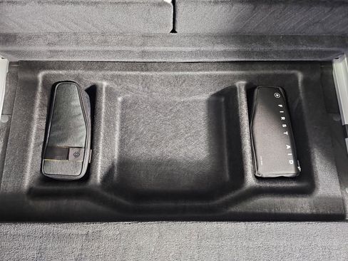 Used 2023 Rivian R1S Adventure image 32