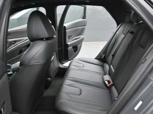 New 2026 Hyundai Elantra SEL Sport FWD image 16
