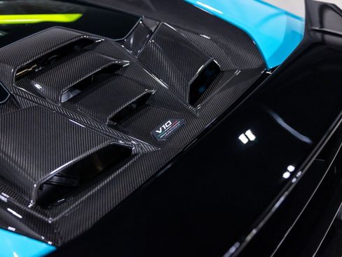 Used 2024 Lamborghini Huracan Tecnica RWD image 15