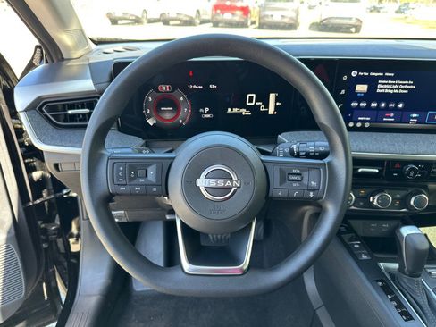 New 2026 Nissan Kicks S FWD image 21
