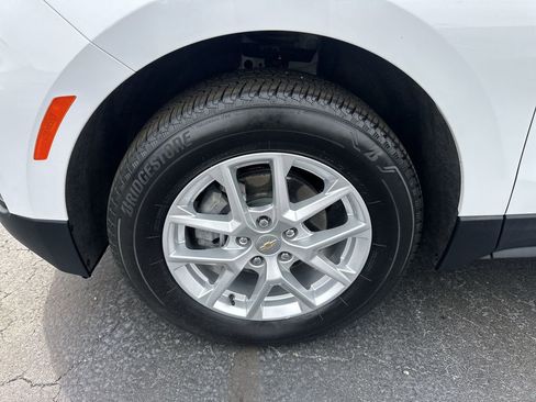 Used 2024 Chevrolet Equinox LT w/ LPO, Floor Liner Package image 10