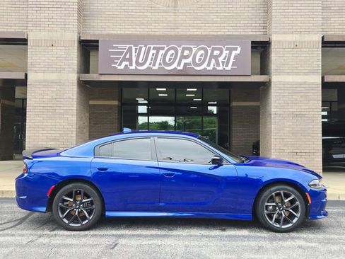 Used 2019 Dodge Charger GT w/ Blacktop Package RWD image 4