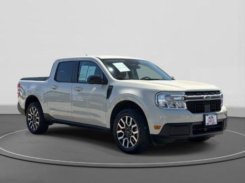 Certified 2024 Ford Maverick Lariat FWD image 4