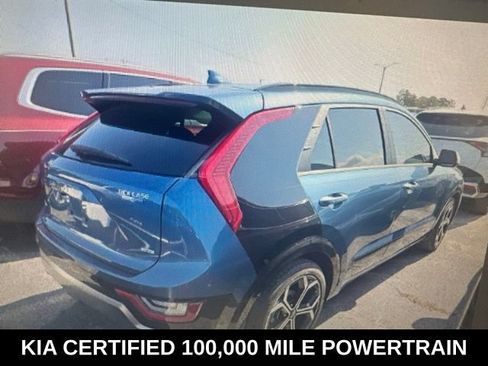 Used 2024 Kia Niro SX Touring FWD image 2