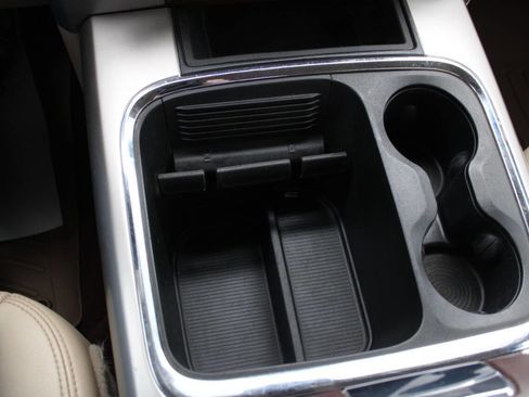 Used 2017 RAM 1500 Laramie w/ Convenience Group image 31