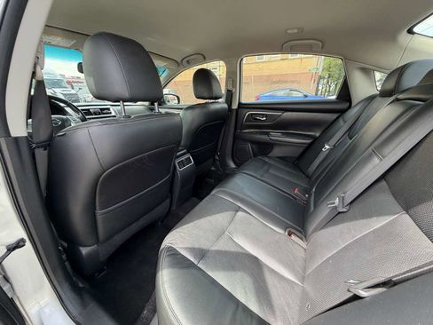 Used 2018 Nissan Altima 2.5 SL FWD image 17