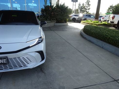 Used 2025 Toyota Camry XSE w/ Premium Plus Package FWD image 32
