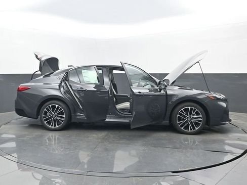 New 2026 Toyota Camry XLE AWD/4WD image 31