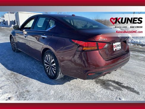 Used 2023 Nissan Altima 2.5 SV image 6