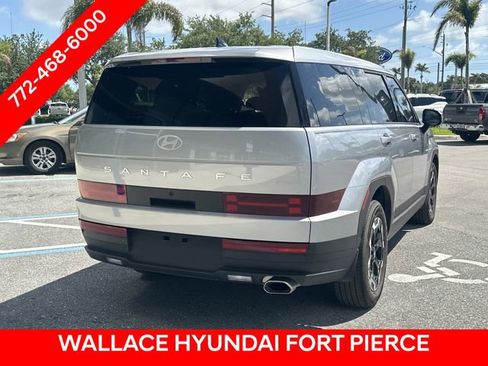 Used 2025 Hyundai Santa Fe SE FWD image 7