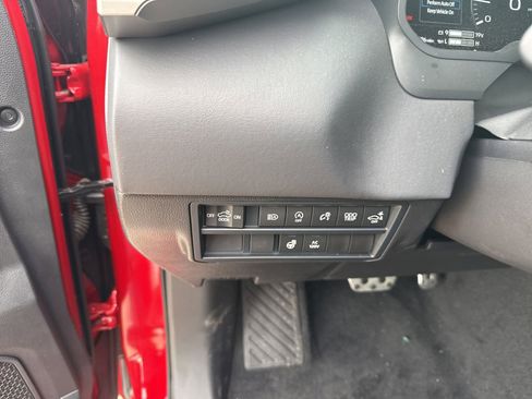 Used 2026 Toyota Tundra Platinum w/ TRD Off-Road Package AWD/4WD image 16