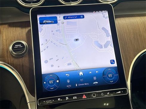 Used 2025 Mercedes-Benz GLC 350e 4MATIC w/ Advanced USB Package image 13