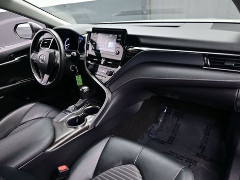 Used 2024 Toyota Camry SE FWD image 15